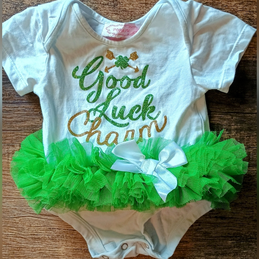 Popatu baby girl 6-9 month St. Patrick's Day tutu onesie
